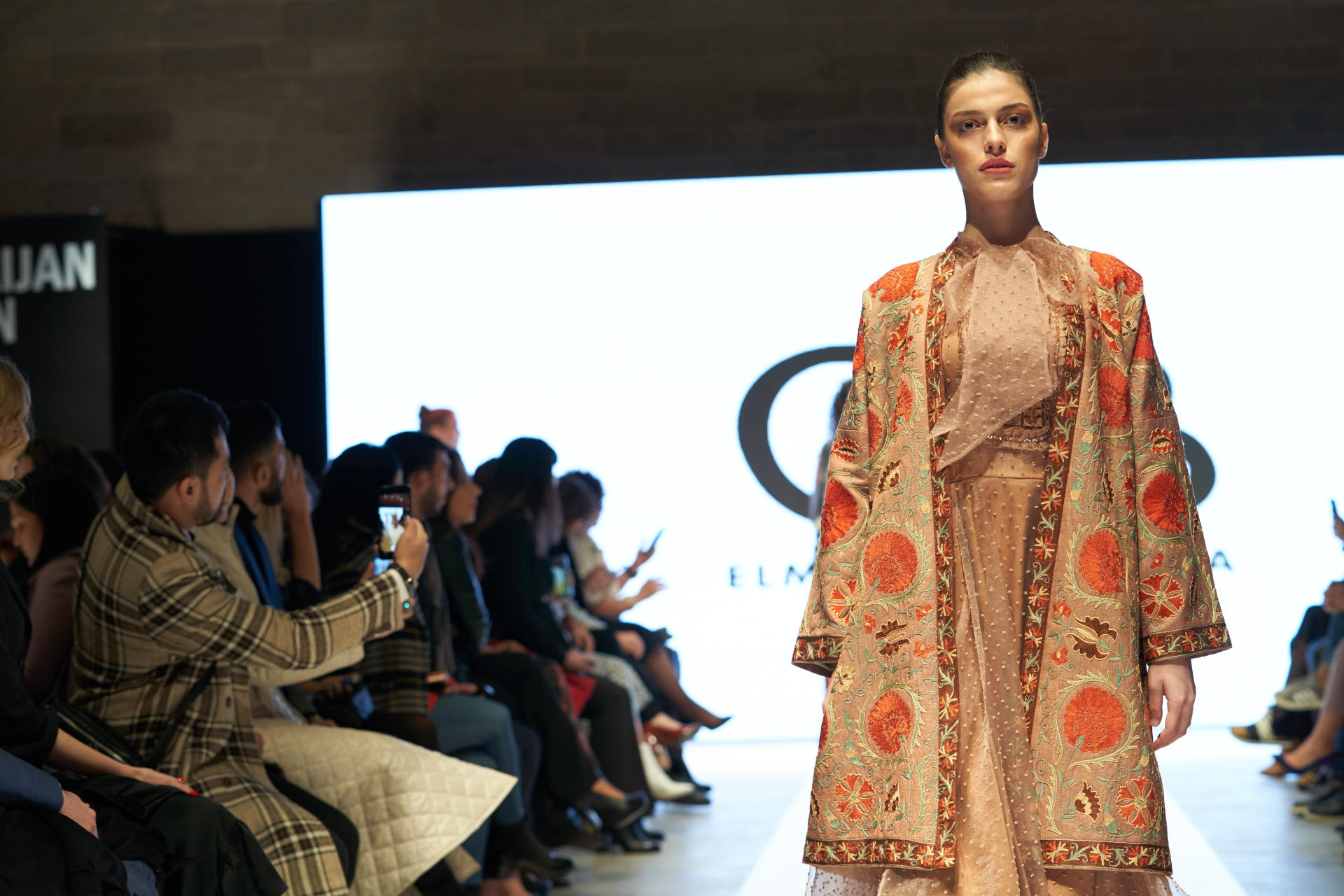 Юбилейный Azerbaijan Fashion Week – нарушение правил, загадки Африки, гламур Востока и Запада (ФОТО)