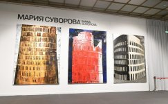 Первый вице-президент Мехрибан Алиева ознакомилась с 8-й Московской биеннале современного искусства (ФОТО)