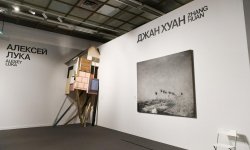 Первый вице-президент Мехрибан Алиева ознакомилась с 8-й Московской биеннале современного искусства (ФОТО)