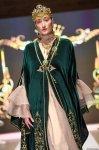 Королевская роскошь и богатые вечерние наряды  - второй день Azerbaijan Fashion Week (ФОТО)