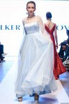 Королевская роскошь и богатые вечерние наряды  - второй день Azerbaijan Fashion Week (ФОТО)