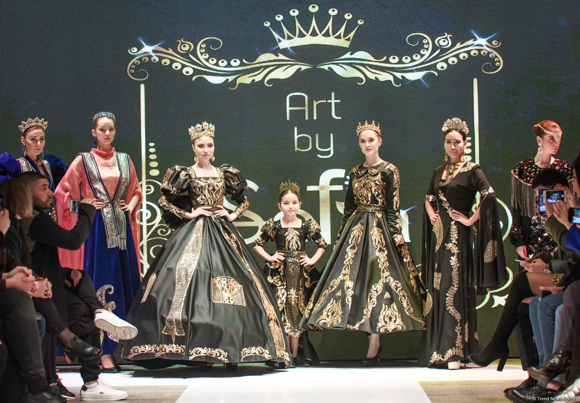 Королевская роскошь и богатые вечерние наряды  - второй день Azerbaijan Fashion Week (ФОТО)