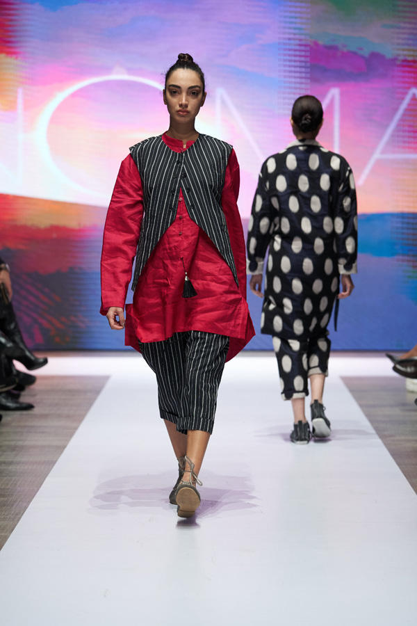 Azerbaijan Fashion Week – выход невесты в 40-кг платье с куклами, ранние браки и брутальность (ФОТО)