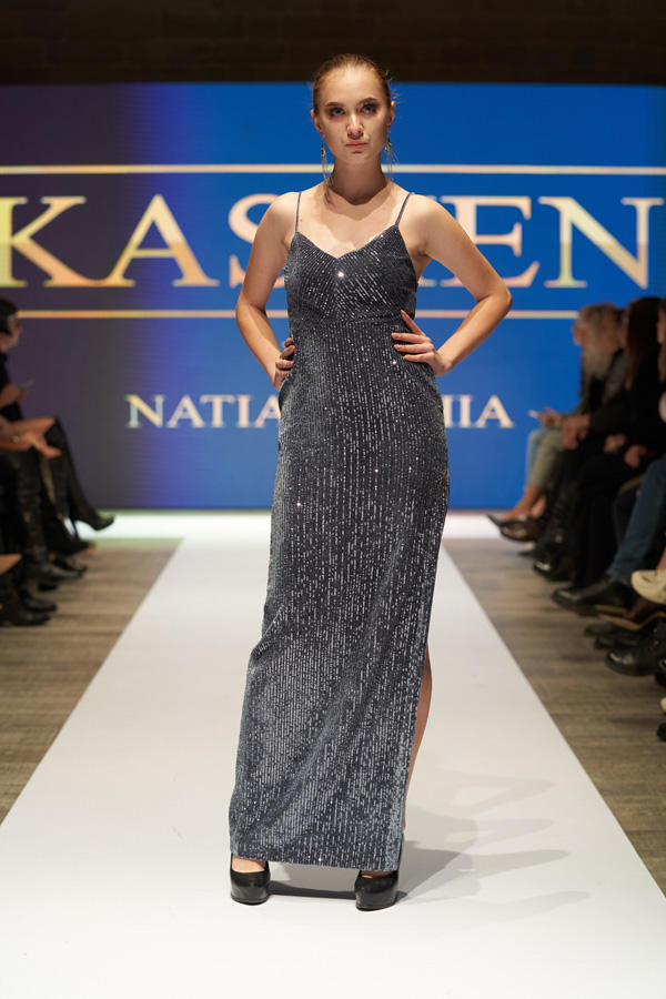 Azerbaijan Fashion Week – выход невесты в 40-кг платье с куклами, ранние браки и брутальность (ФОТО)