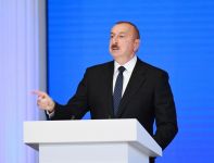 Президент Ильхам Алиев принял участие в церемонии, проходившей по случаю 100-летнего юбилея Бакинского государственного университета (ФОТО)