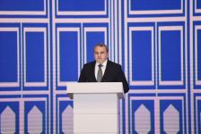 Президент Ильхам Алиев принял участие в церемонии, проходившей по случаю 100-летнего юбилея Бакинского государственного университета (ФОТО)