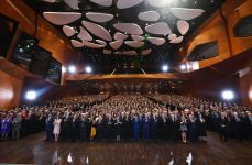 Президент Ильхам Алиев принял участие в церемонии, проходившей по случаю 100-летнего юбилея Бакинского государственного университета (ФОТО)