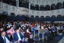 "Увядшие цветы" в Баку - конфликт буржуазно-помещичьего общества (ФОТО)