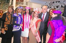 Впервые! Грандиозная презентация коллекции одежды из кялагаи Гюльнары Халиловой "Шелковое достояние" (ФОТО)