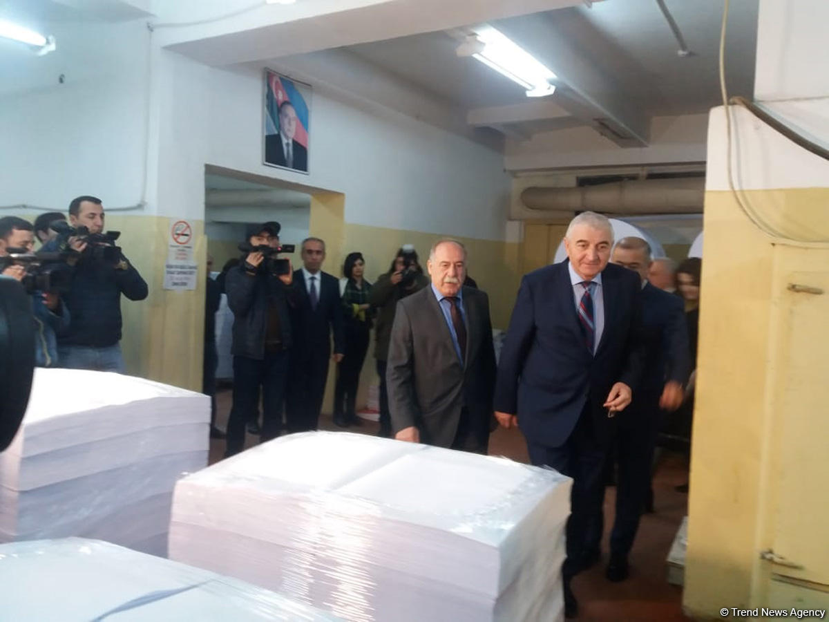 В Азербайджане начали печатать избирательные бюллетени в связи с муниципальными выборами (ФОТО)