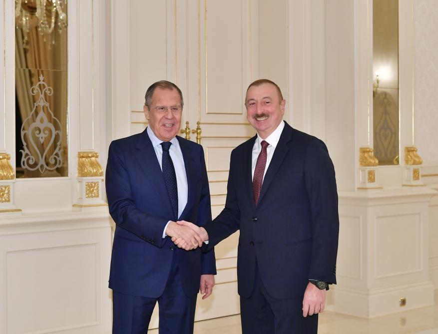 Президент Азербайджана Ильхам Алиев принял министра иностранных дел России (ФОТО)