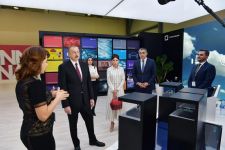 Президент Ильхам Алиев и Первая леди Мехрибан Алиева ознакомились с выставкой “Bakutel-2019” (ФОТО)
