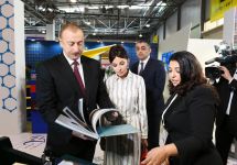 Президент Ильхам Алиев и Первая леди Мехрибан Алиева ознакомились с выставкой “Bakutel-2019” (ФОТО)