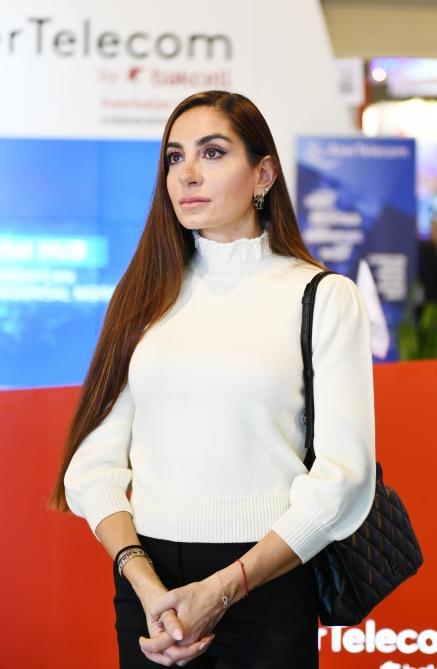 Президент Ильхам Алиев и Первая леди Мехрибан Алиева ознакомились с выставкой “Bakutel-2019” (ФОТО)