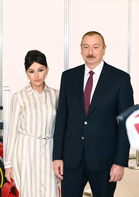 Президент Ильхам Алиев и Первая леди Мехрибан Алиева ознакомились с выставкой “Bakutel-2019” (ФОТО)