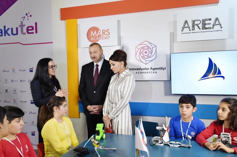 Президент Ильхам Алиев и Первая леди Мехрибан Алиева ознакомились с выставкой “Bakutel-2019” (ФОТО)
