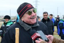 Впервые в жизни посадил дерево - народный артист Азербайджана  Александр Шаровский (ФОТО)