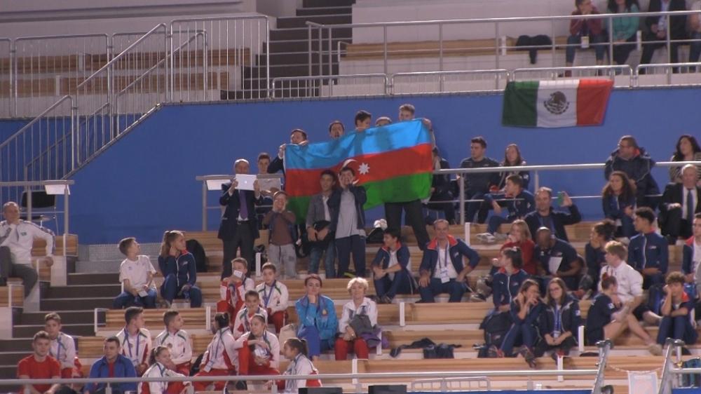 Азербайджанские гимнасты заняли второе место на мировых соревнованиях возрастных групп по прыжкам на батуте (ФОТО)