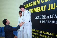 Крутые азербайджанские девочки – рукопашный бой в условиях военных действий (ФОТО)