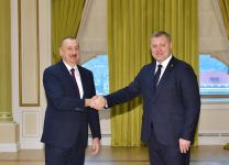 Президент Ильхам Алиев принял губернатора Астраханской области (ФОТО) (версия 2)