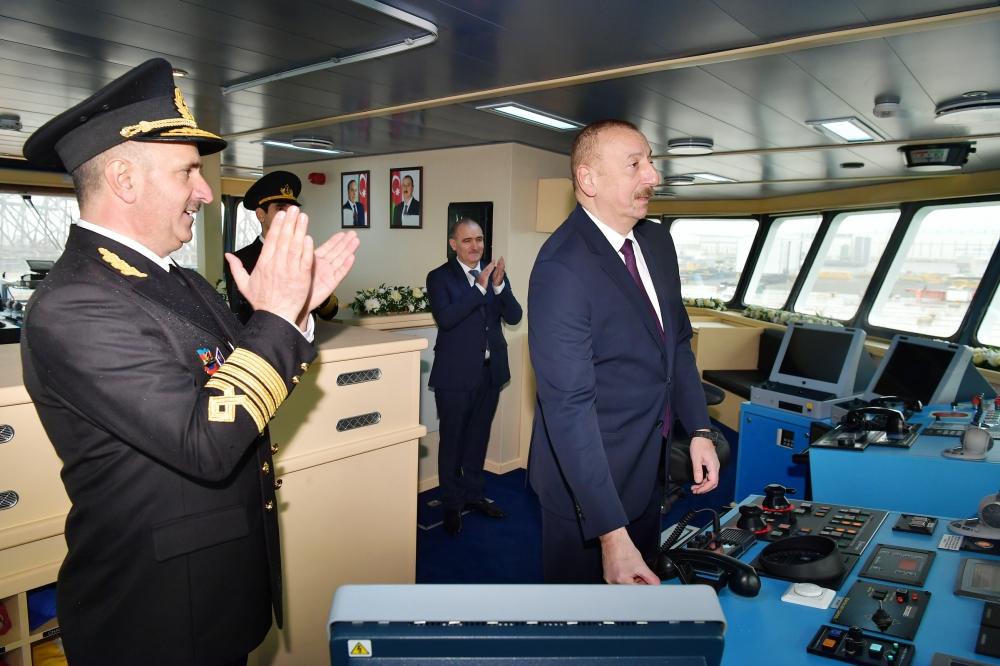 Президент Ильхам Алиев принял участие в сдаче в эксплуатацию первого танкера, построенного на Бакинском судостроительном заводе (ФОТО)