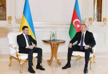 Состоялась встреча Президента Ильхама Алиева и Президента Владимира Зеленского один на один (ФОТО) (версия 2)