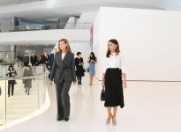 Azerbaijan`s First Vice-President Mehriban Aliyeva and Ukrainian first lady Yelena Zelenskaya visited Heydar Aliyev Center (PHOTO)