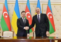 Президенты Азербайджана и Украины выступили с заявлениями для прессы (ФОТО) (версия 3)