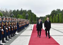 Состоялась церемония официальной встречи Президента Украины Владимира Зеленского в Баку  (ФОТО)