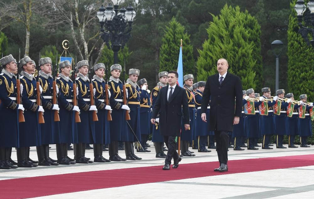 Состоялась церемония официальной встречи Президента Украины Владимира Зеленского в Баку  (ФОТО)