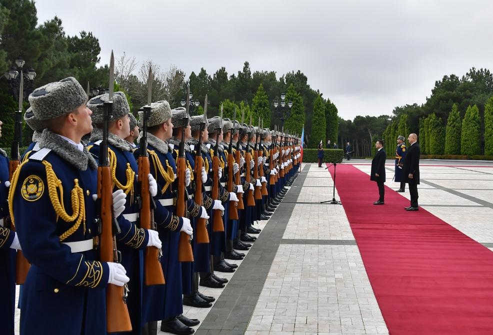 Состоялась церемония официальной встречи Президента Украины Владимира Зеленского в Баку  (ФОТО)