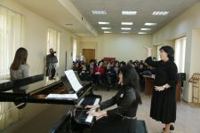 Народная артистка СССР провела мастер-класс для азербайджанской молодежи (ФОТО)