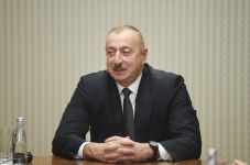 Президент Ильхам Алиев встретился в Санкт-Петербурге с руководителями организаций диаспоры Азербайджана (ФОТО)