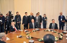 Президент Ильхам Алиев принял участие в неформальной встрече глав государств СНГ (ФОТО) (версия 2)