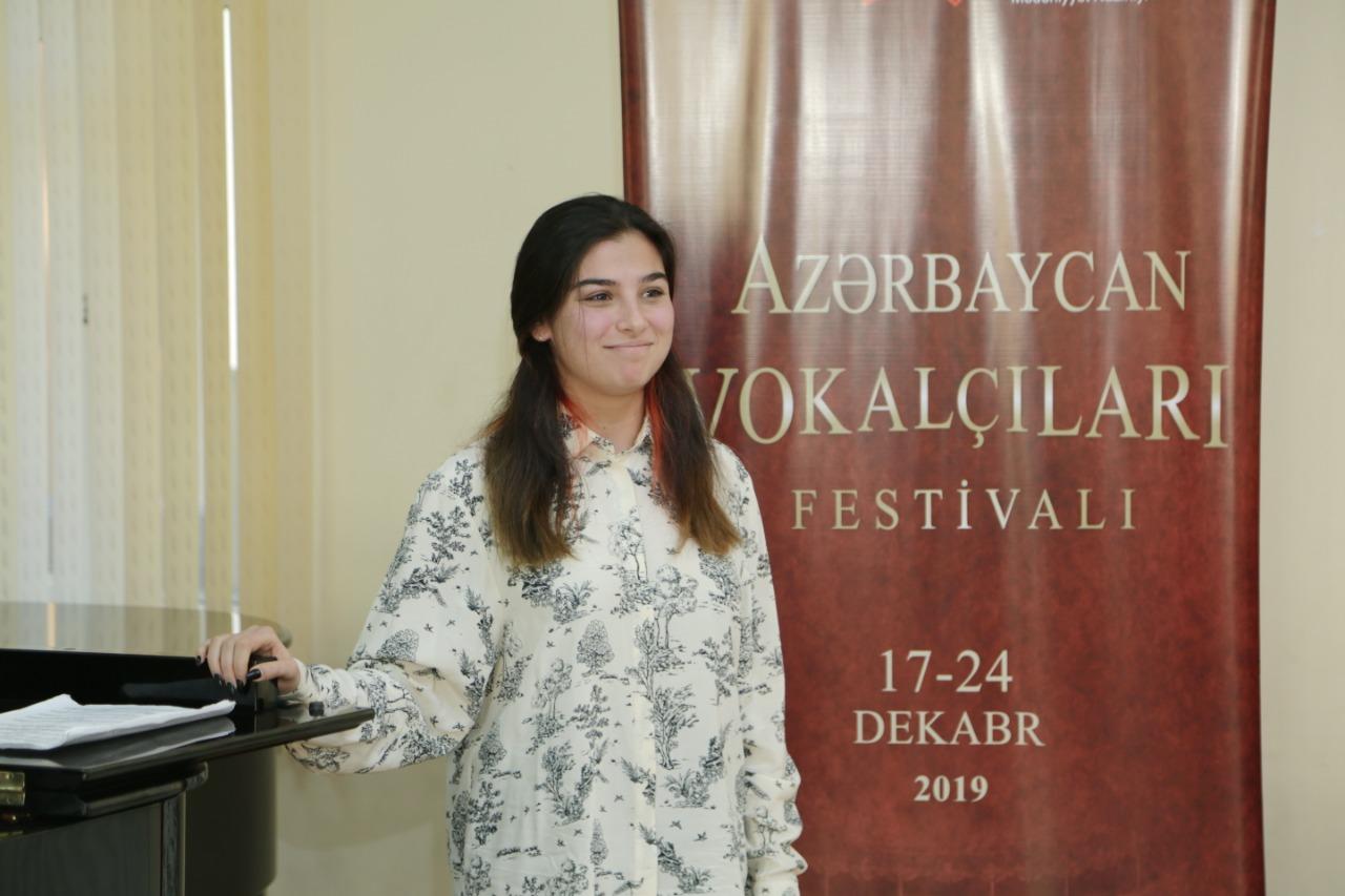 Народная артистка СССР провела мастер-класс для азербайджанской молодежи (ФОТО)