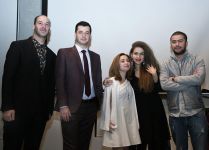 Немного бакинского солнца в холодной воде Каспия - душевный перформанс … (ВИДЕО, ФОТО)