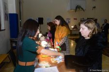 Azerbaijani citizens voting in municipal elections (PHOTO)