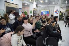 Любимые мелодии из кинофильмов – как в Баку готовятся к Новому году (ФОТО)