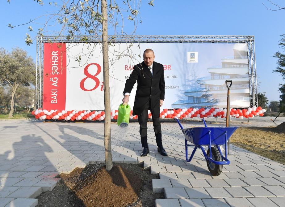 Президент Ильхам Алиев принял участие в открытии Центральной бульварной улицы в «Баку Белый город» (ФОТО) (Версия 2)
