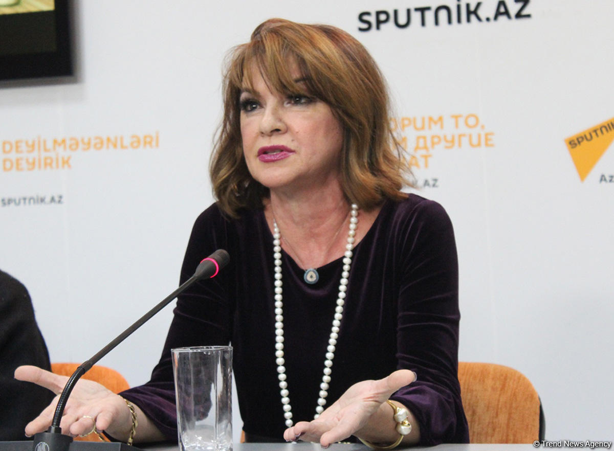 Дочь Амины Дильбази планирует организовать флешмоб "Яллы" на Манхэттене
