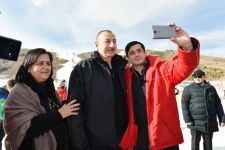 Президент Ильхам Алиев и Первая леди Мехрибан Алиева ознакомились с работами, проведенными в туристическом центре «Шахдаг» (ФОТО/ВИДЕО)