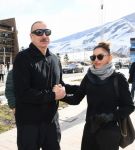 Президент Ильхам Алиев и Первая леди Мехрибан Алиева ознакомились с работами, проведенными в туристическом центре «Шахдаг» (ФОТО/ВИДЕО)