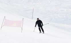 Президент Ильхам Алиев и Первая леди Мехрибан Алиева ознакомились с работами, проведенными в туристическом центре «Шахдаг» (ФОТО/ВИДЕО)