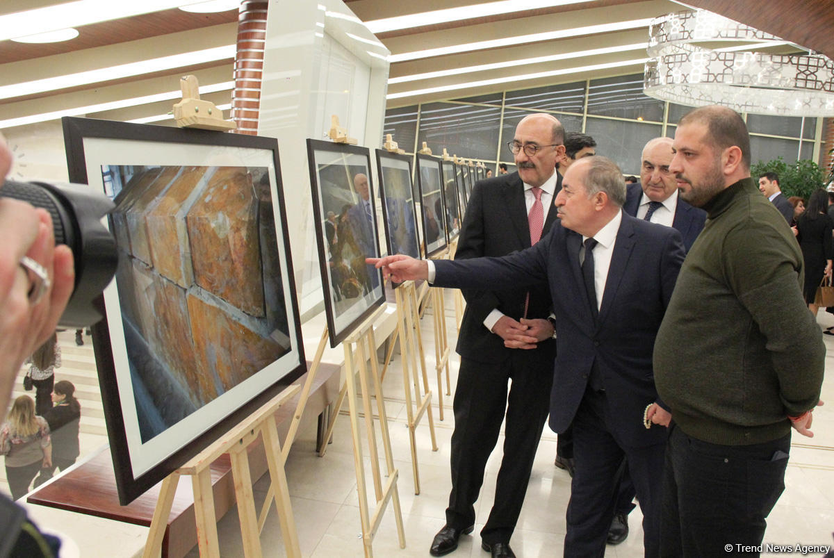 Орхан Азимов рассказал о поездке в Сирию: Разрушенный Алеппо и мавзолей Насими (ФОТО)