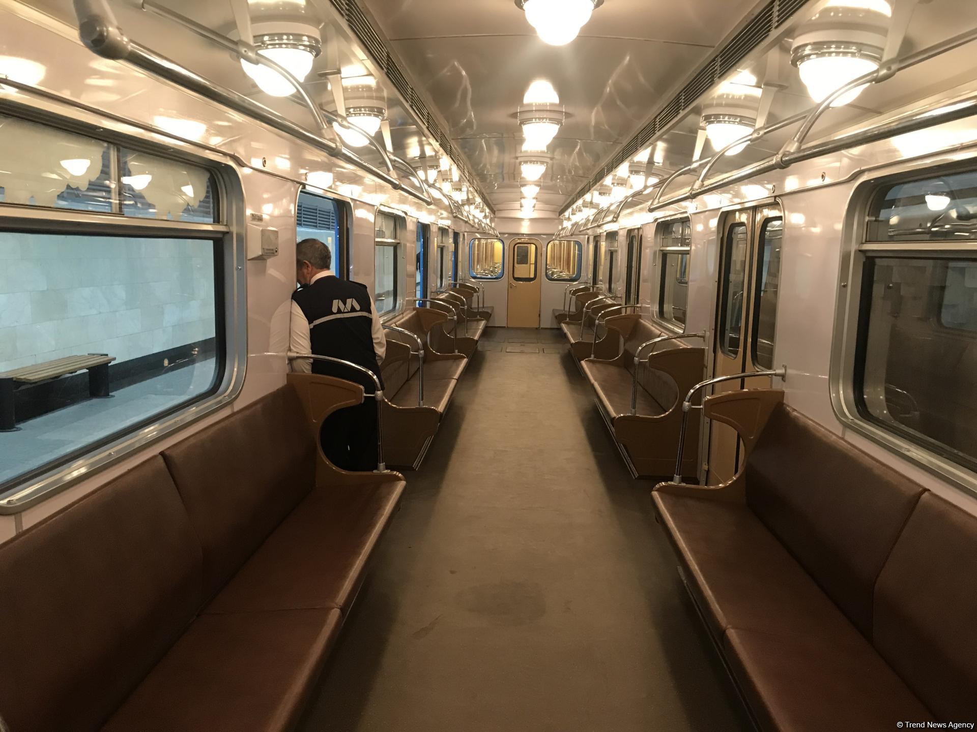 Новый год в бакинском метро – ностальгическое путешествие в ретро-вагонах (ФОТО)