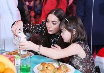 Первый вице-президент Мехрибан Алиева приняла участие в традиционном праздничном веселье, организованном для детей Фондом Гейдара Алиева (ФОТО/ВИДЕО)