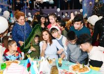 Первый вице-президент Мехрибан Алиева приняла участие в традиционном праздничном веселье, организованном для детей Фондом Гейдара Алиева (ФОТО/ВИДЕО)