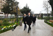 Президент Ильхам Алиев ознакомился с работами по реконструкции, проведенными в еще одном парке Баку (ФОТО)