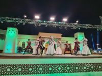 Азербайджанские танцы на Фестивале наследия Шейха Заеда в Абу-Даби (ФОТО)