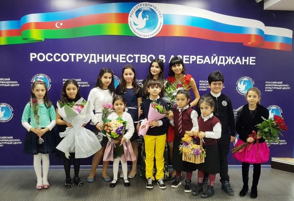 Бакинцы отметили 75-летие Максима Дунаевского (ФОТО)